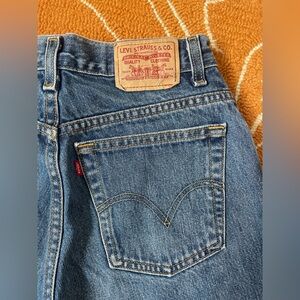 Levi's Classic Blue Jeans with Signature Stitching Relaxed Tapered 550s